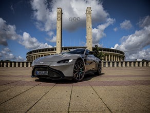 Aston Martin Vantage mieten Berlin Sportwagen Exot ohne OPF