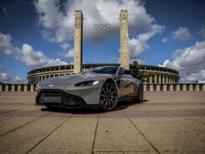 Aston Martin Vantage mieten Berlin Sportwagen Exot ohne OPF