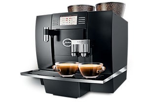 Jura Giga X8 speed professional zum Best Preis Mieten Leihen für Messe Düsseldorf Köln Essen Bosa Kaffeesysteme