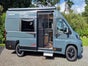 Sunlight Cliff 640 mit Anhängerkupplung, Längsbetten, Doppel Din Radio, Navi, Rückfahrkamera, Markise und ggf. Fahrradträger - Galerie - Bild 2