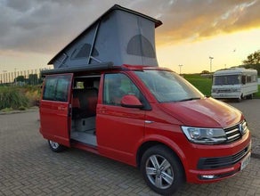 VW T5 oder T6 California - Kastenwagen mit Aufstelldach