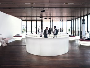 Bar Element beleuchtet