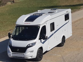Dethleffs Globebus Luxus Wohnmobil mit 2-4 Schlafplätze