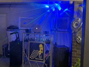 Discjockey / DJ / Moderator / DJ-Servicepaket V / Hochzeit,  Geburtstagsfeier, Betriebsfest, Weihnachtsfeier