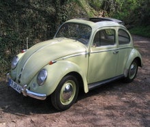 VW Käfer mit Faltdach Oldtimer Beetle Herby