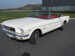 Oldtimer Ford Mustang Cabrio von 1967 für Selbstfahrer