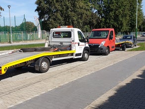 Abschleppwagen Autotransporter bis 3,5 t mit Fuhrerschein 3 oder B mit oder ohne Fahrer