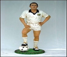 Fußballspieler lebensgroß,