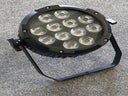 Outdoor Akku LED Scheinwerfer 12 x 18 Watt RGBWA, mieten