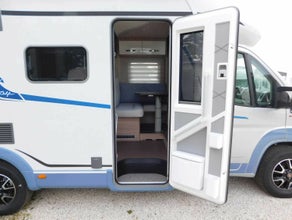 Bürstner Delfin T690G (4 Pers.) - Hubbett, Markise, Fahrradträger, TV/Sat