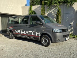 Volkswagen T5 Caravelle 9-Sitzer Bus