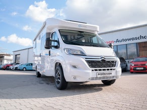 Teilintegriertes Wohnmobil 4 Schlafplätze