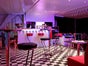 Lounge Trailer Überdacht bis zu 80m² American Diner Bar Überdachung Zelt Bühne Dach Hochzeits-Bühne - Galerie - Bild 3