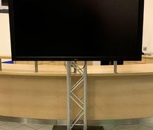70 Zoll Bildschirm NEC MultiSync P701