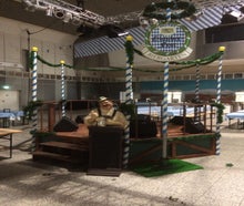Festzelt ,Plantanz,  Mittelbühne, Bühne,