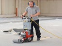 Teppichstripper mit Antrieb (123 kg)