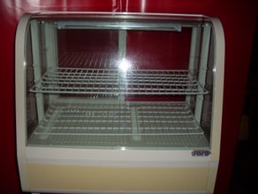 Tisch - Kühlvitrine