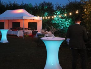 Partyzelt / Faltpavillon - 3x6m inkl. Zeltgewichte