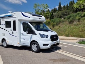 Klein für 4 Personen mit allem Komfort, nur der MC4 231
