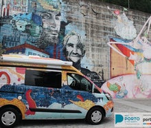 Ford Transit Custom - Komfortabler Van für 4 mit Solar-Panel
