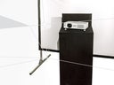 Der Mittelgroße Projektor | Hitachi LP-WU6500 Laserprojektor WUXGA - Galerie - Bild 1