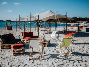 Liegestühle - Sonnenschirme - Strandkörbe - Sitzsäcke - Loungemöbel - Beach - Shabby - Industrial