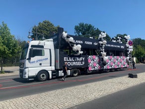 Paradetruck/  Musiktruck / Showtruck / Promotion / Parade / Karneval-Truck