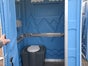 Barrierefreie Toiletten-Kabine mit selbst schließender Tür - Galerie - Bild 3
