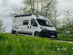 Bürstner "Campeo" mit 5,40m Länge mit Solar, 4 Schlafplätzen und Aufstelldach!