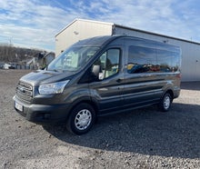 Ford Transit 9 Sitzer Bus Mieten Verleih Skiurlaub Transporter