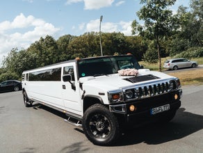 Stretchlimousine Hummer H2 in weiß Stretchlimousine mieten Köln Bonn Düsseldorf Troisdorf Siegburg Mönchengladbach Düren Krefeld Dortmund Koblenz Aachen. Wir fahren überall !!!!!!!!!