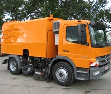 Kehrmaschine, LKW- Kehrmaschine, Behältervolumen 6 m³, Mercedes-Benz Atego
