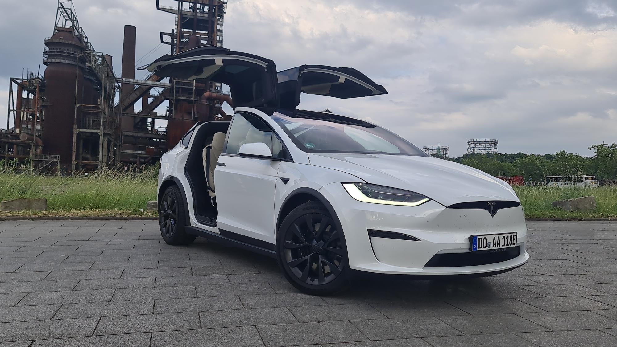 Faszinierend Tesla 1020 Ps Fotos