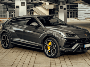 Lamborghini Urus mieten