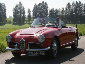 Oldtimer Alfa Romeo Giulia Spider 1.6 - italienische Schönheit