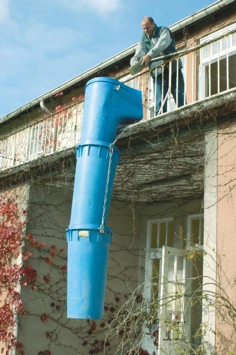 Schuttrutschen mieten für effiziente