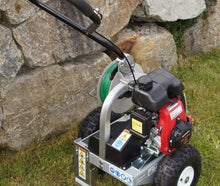 Kabelverlegungsmaschine zum verlegen von Begrenzungskabel bei Mähroboter