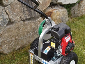 Kabelverlegungsmaschine zum verlegen von Begrenzungskabel bei Mähroboter