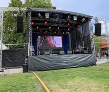 8 x 6m Rundbogen Bühne / Mobile Stage / Trailer