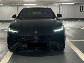 Brandneu - LAMBORGHINI URUS - Anfragen - Buchen - Losfahren - Zustellung in ganz Deutscland, Österreich, Schweiz