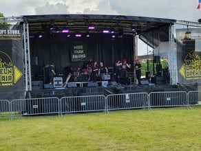 Event Festival Rundbogen Bühne 10,00m x 6,00m voll el.-hydraulische Höhe 6,10m mit Statik und Prüfbuch !!