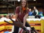 Bull Riding, Rodeo Reiten, Surfing Simulator, Flaschen Reiten, Rentier Reiten - Galerie - Bild 4