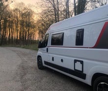 KATEGORIE 1.2 - Roller Team Livingstone Duo Kastenwagen Längsbett - 2 bis 3 Schlafplätze, 4 Mitfahrplätze
