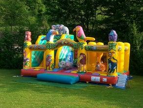 Hüpfburg Safari ~ Multiplay mit Hindernissen ~  Springburg ~ Hopsburg ~ bei spass-events