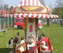 Mini Kinderkarussell Nostalgie Pferdchenkarussell Karussell