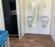 Exklusiver Winterfester Toilettenwagen bis 300 Personen
