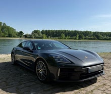 Porsche Panamera 4