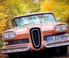 Ford Edsel Pacer '58 | rosa/weißes Heckflossen-Coupe aus den 50ern