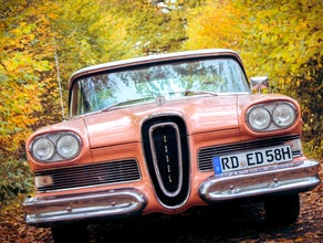 Ford Edsel Pacer '58 | rosa/weißes Heckflossen-Coupe aus den 50ern