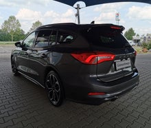 Ford Focus Titanium Turnier inkl. dem neunen 1.0 l EcoBoost Motor mit 125 PS